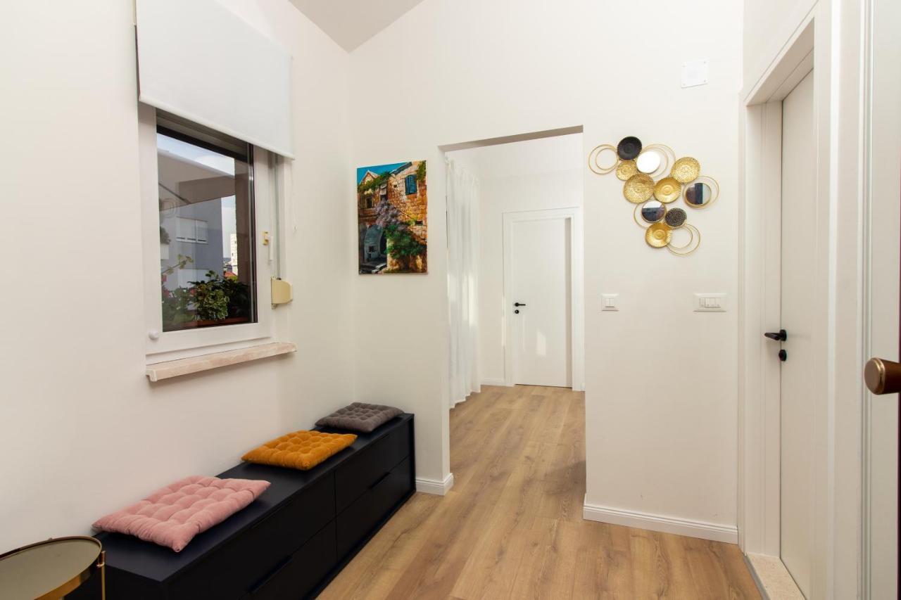 Beachside Apartment Attico Сплит Екстериор снимка